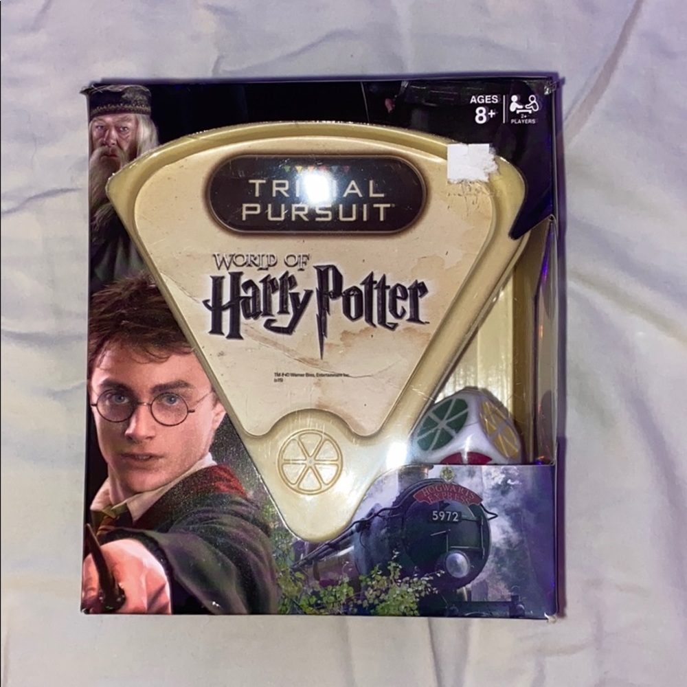 Wizarding World of Harry Potter Trivial Pursuit